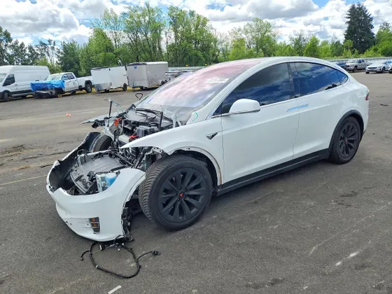 2017 Tesla Model X 90D