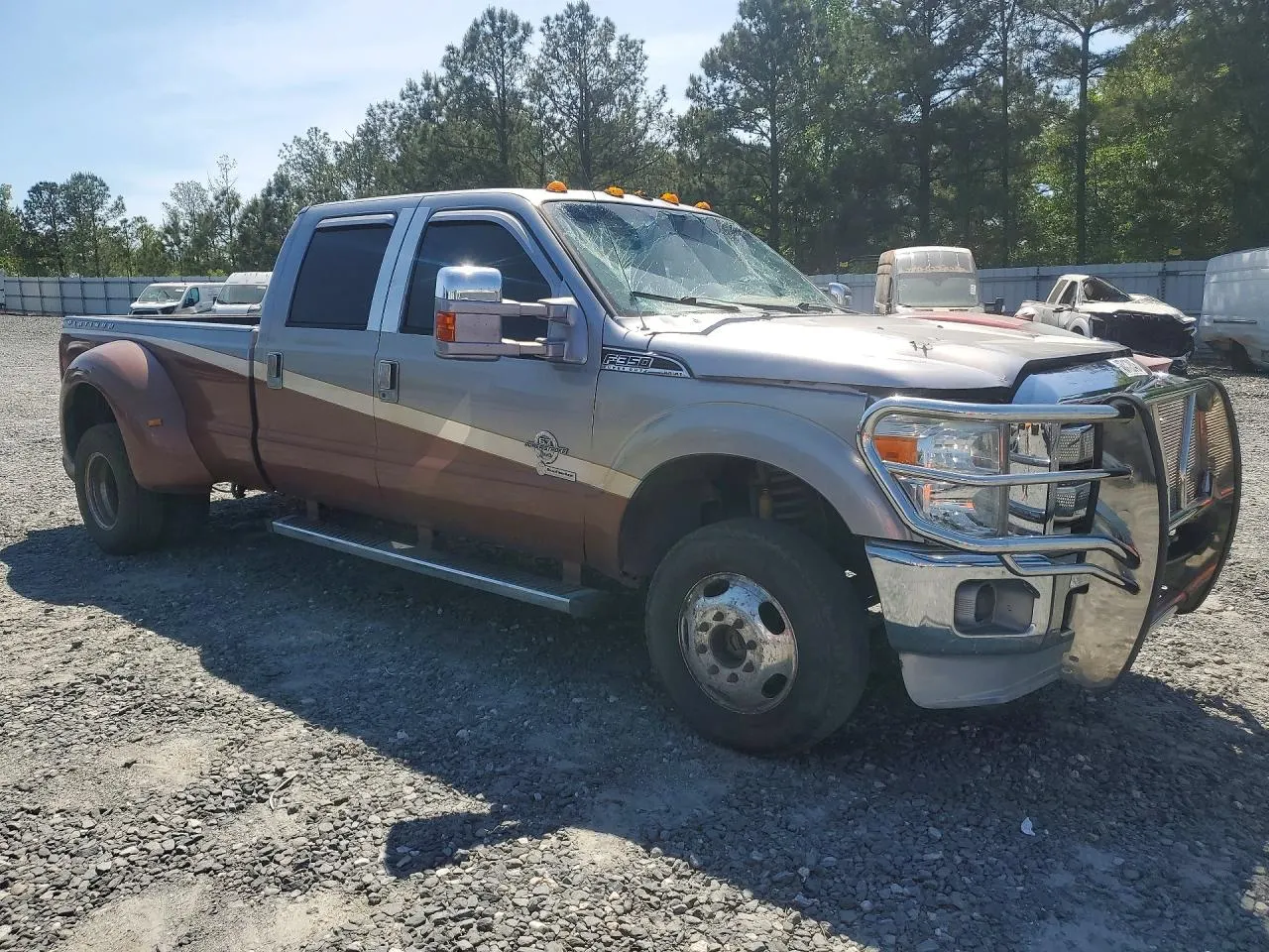 2006 Ford Super Duty F-350 DRW XL