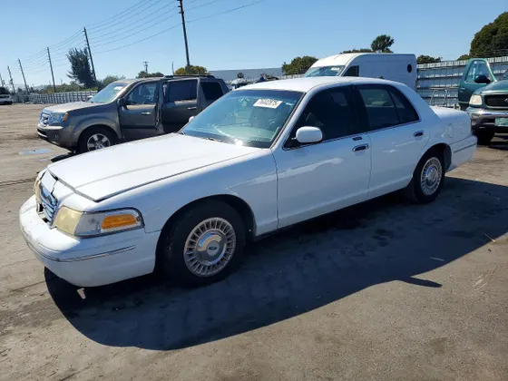 2000 Ford Crown Victoria CROWN VICT