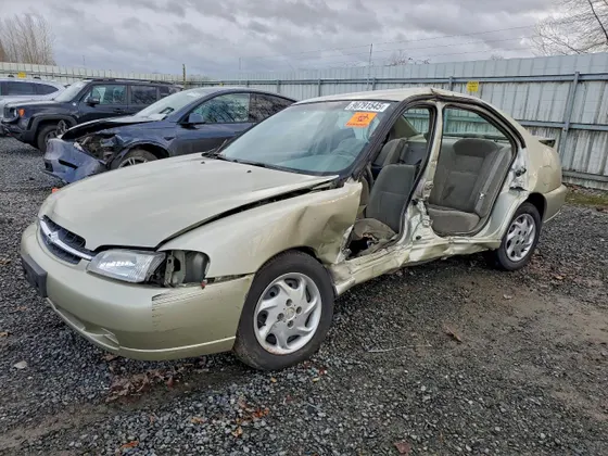 1998 Nissan Altima XE