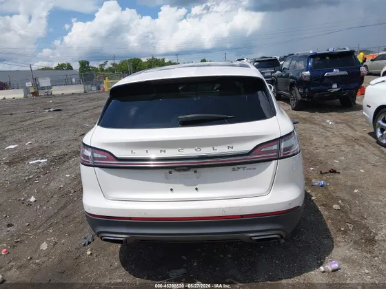 2019 Lincoln Nautilus Reserve