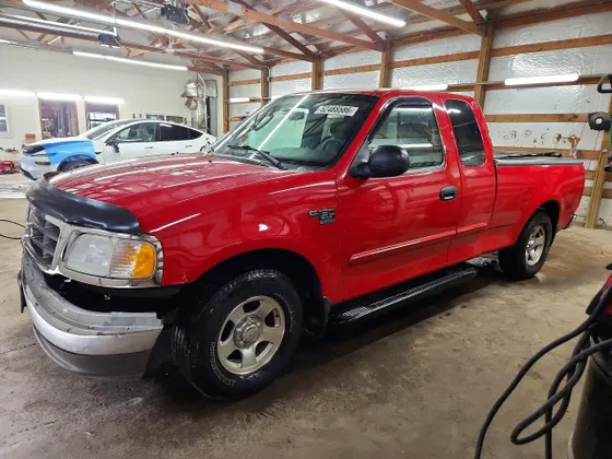 2004 Ford F-150 Heritage XL