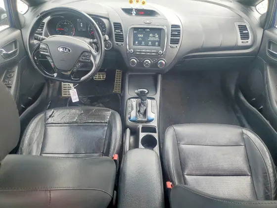 2017 Kia Forte5 SX