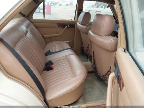 1982 Mercedes-Benz 300 Series 300SD