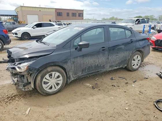 2024 Nissan Versa S