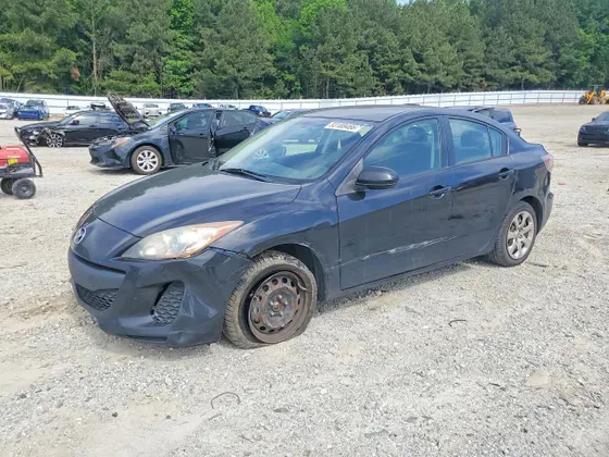 2013 Mazda Mazda3 i Sport