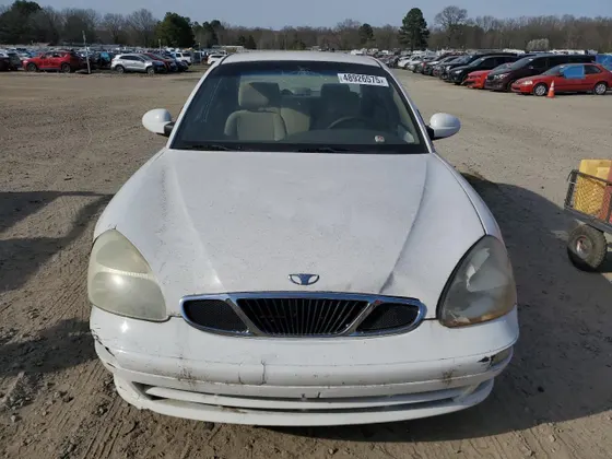 2001 Daewoo Nubira SE