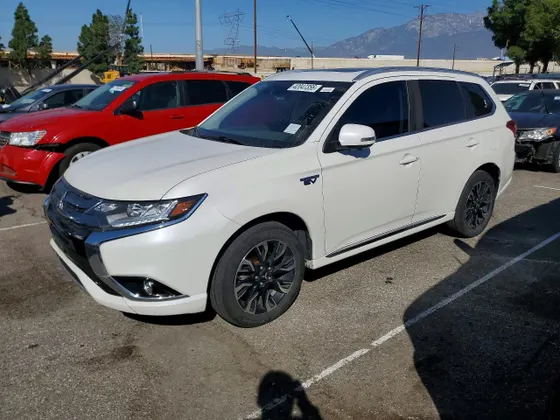 2018 Mitsubishi Outlander PHEV SEL