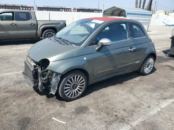 2017 FIAT 500c Lounge