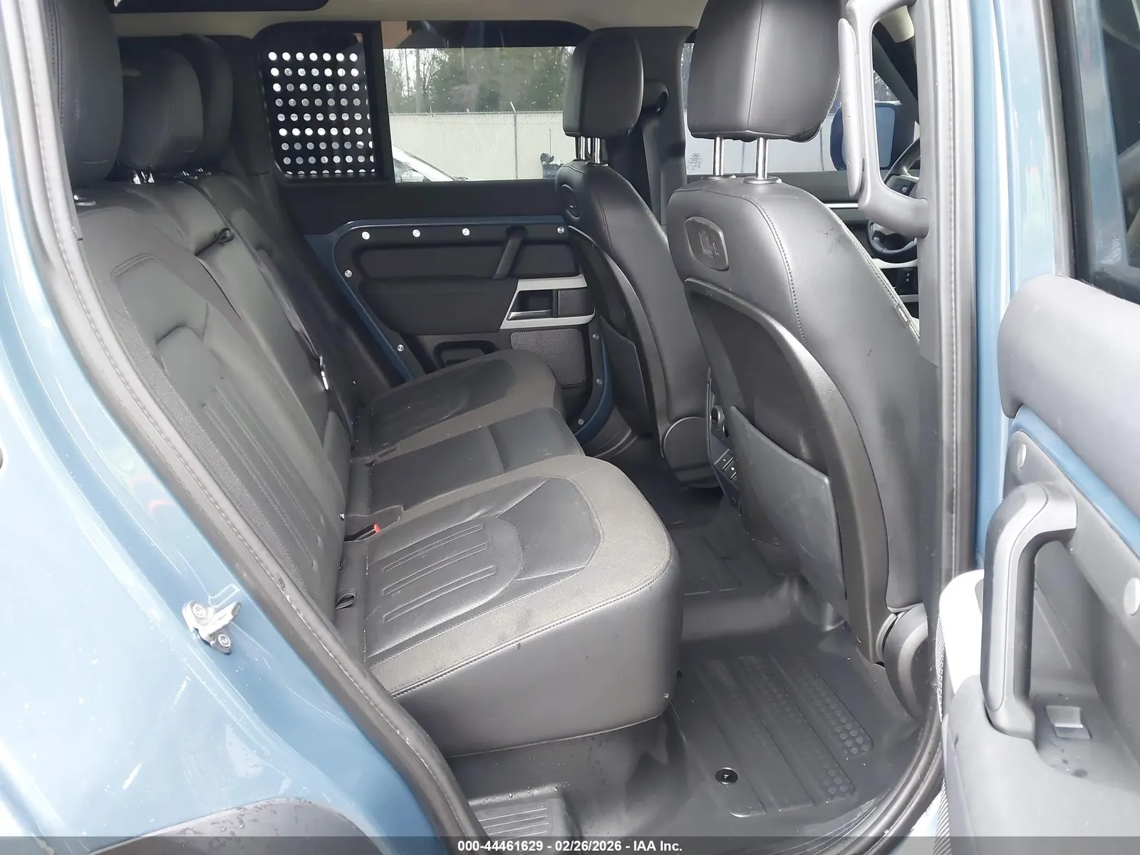 2020 Land Rover Defender SE