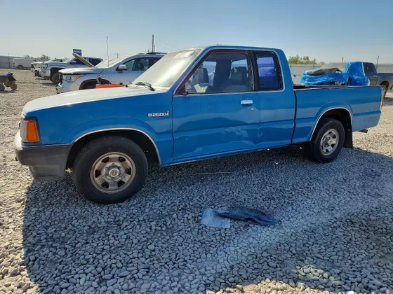 1991 Mazda B2200/B2600i Pickup 2WD B2600
