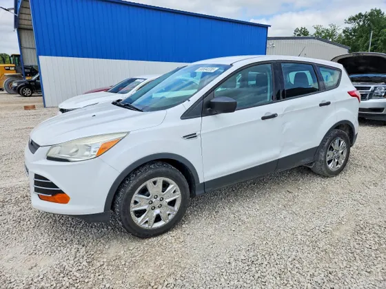 2016 Ford Escape S