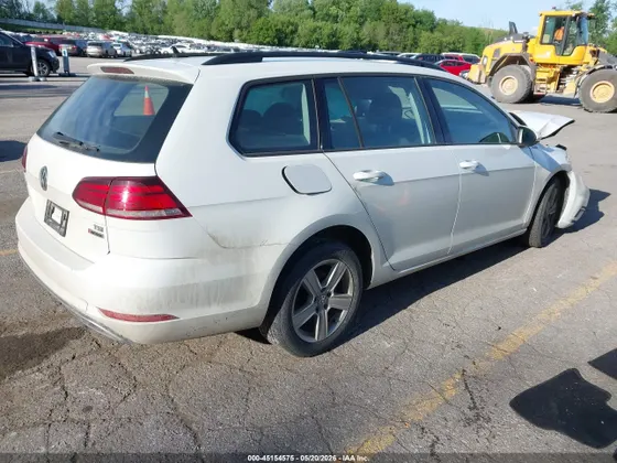 2018 Volkswagen Golf SportWagen S
