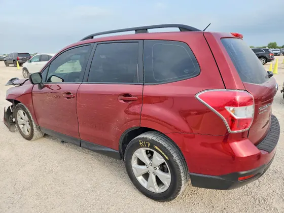 2015 Subaru Forester 2.5i