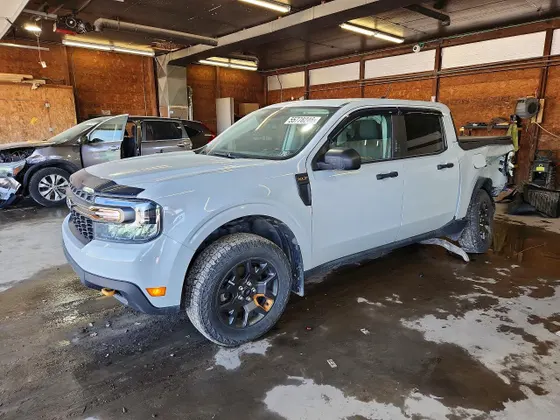 2023 Ford Maverick XLT Advanced