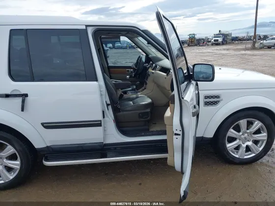 2013 Land Rover LR4 LUX