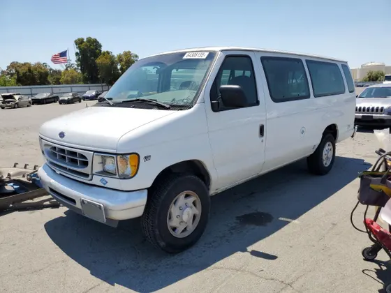 2001 Ford ECONOLINE CARGO E350 SUPER DUTY WAGON