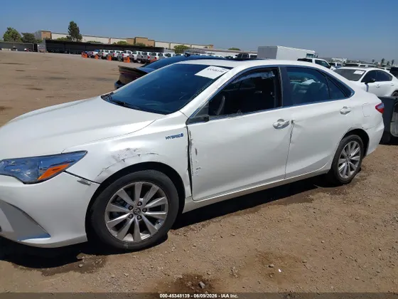 2017 Toyota Camry Hybrid XLE
