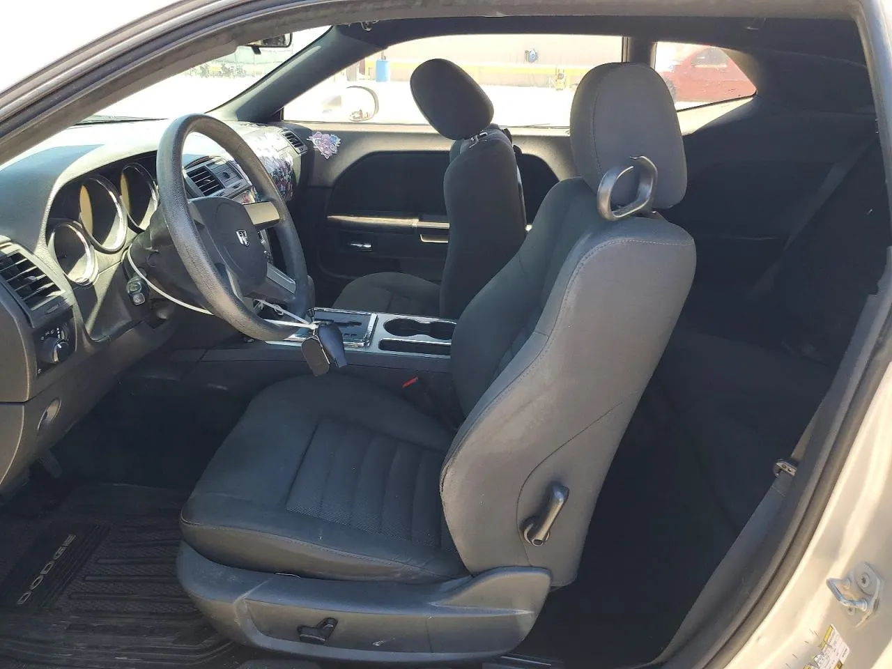 2009 Dodge Challenger SE