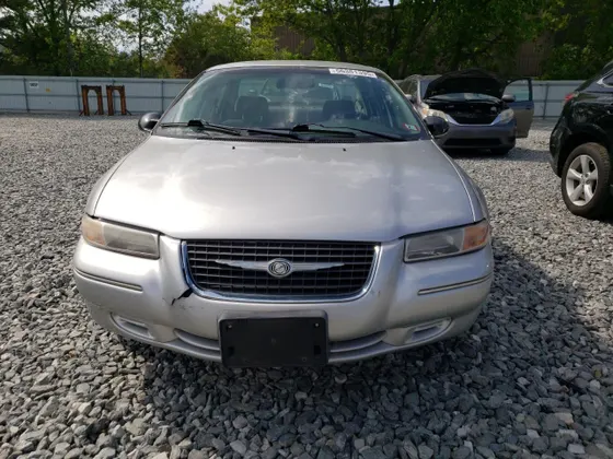 2000 Chrysler Cirrus LX
