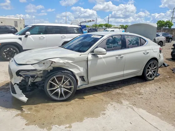 2025 Genesis G70 2.5T