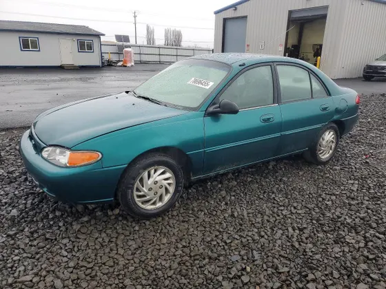 1997 Ford Escort LX