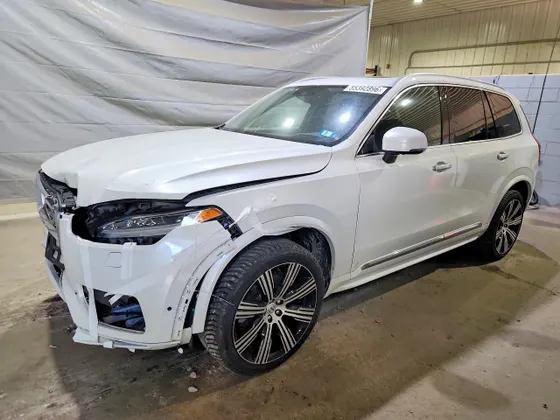 2022 Volvo XC90 Inscription
