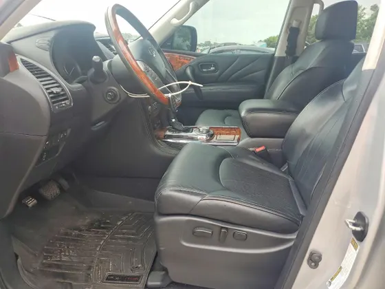 2017 INFINITI QX80