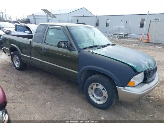 2001 GMC Sonoma SLS w/1SG Pkg