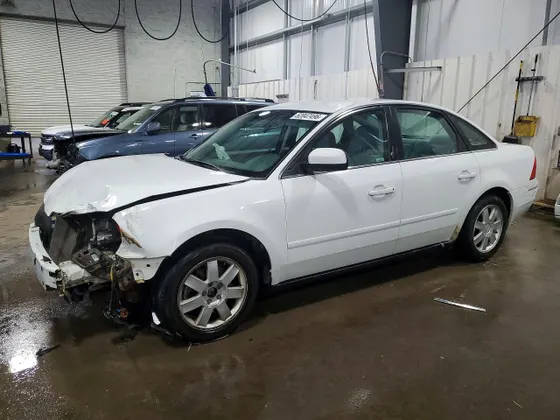 2005 Ford Five Hundred SE