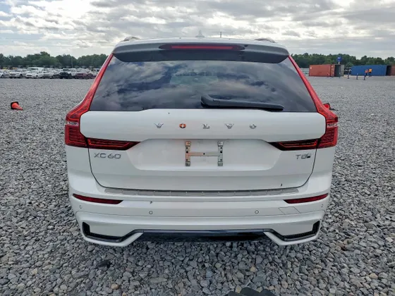 2025 Volvo XC60 Plug-In Hybrid Ultra