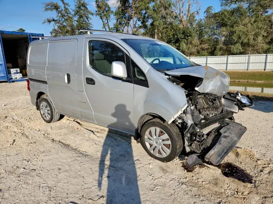 2016 Nissan NV200 SV