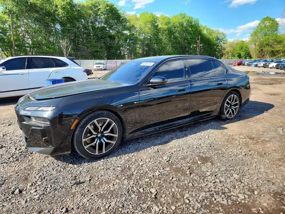 2025 BMW i7 eDrive50