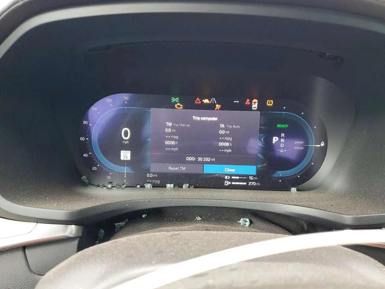 2024 Volvo S60 Recharge Plug-In Hybrid Ultimate Dark Theme