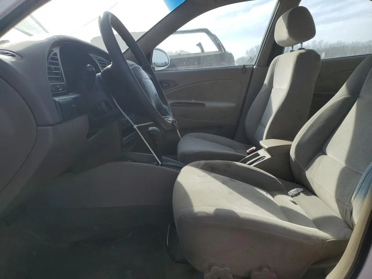 2001 Daewoo Nubira SE