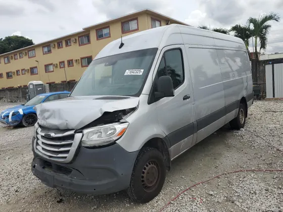 2021 Freightliner SPRINTER 3500