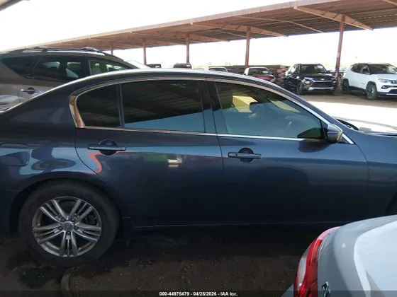 2011 INFINITI G37 Sedan Journey