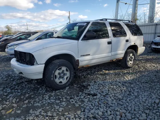 2002 Chevrolet Blazer LS