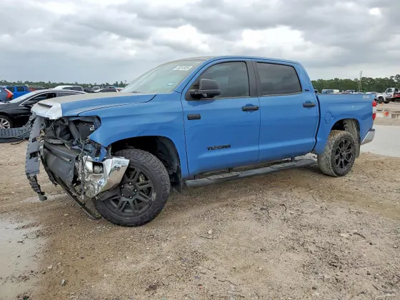 2020 Toyota Tundra 2WD SR5