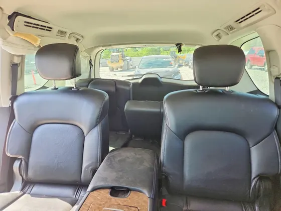 2017 INFINITI QX80
