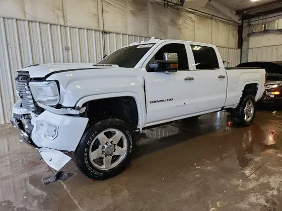 2017 GMC Sierra 3500HD Denali