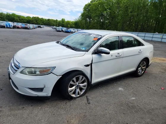 2012 Ford Taurus SEL