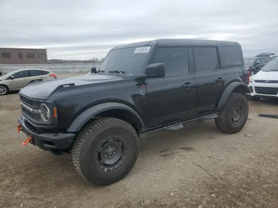 2024 Ford Bronco Black Diamond