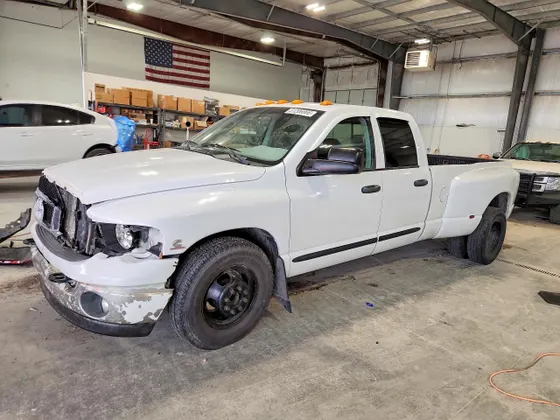 2005 Dodge Ram 3500 SLT