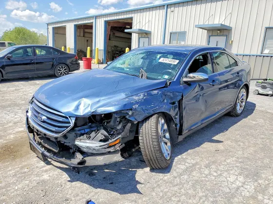 2018 Ford Taurus Limited
