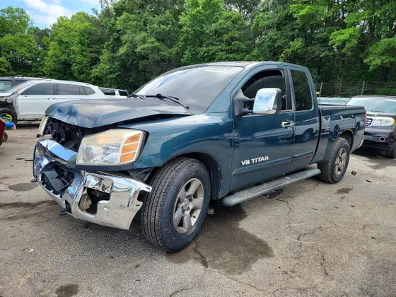 2005 Nissan Titan XE