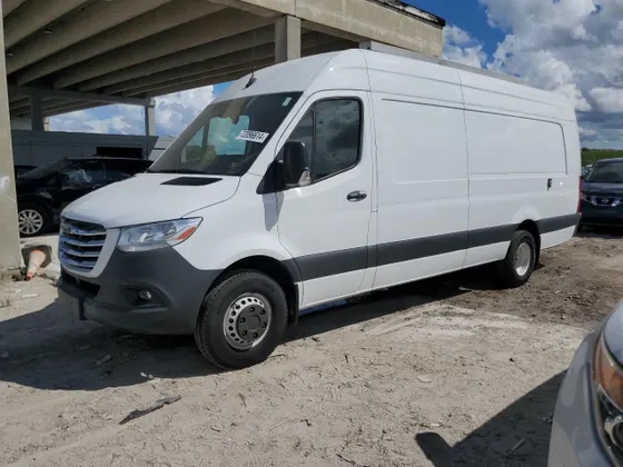 2020 Freightliner SPRINTER 3500