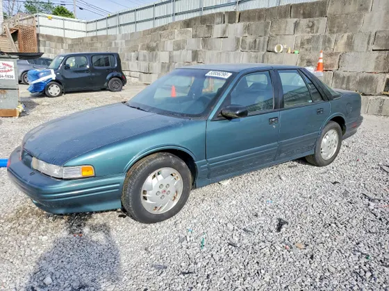 1997 Oldsmobile Cutlass Supreme Series I