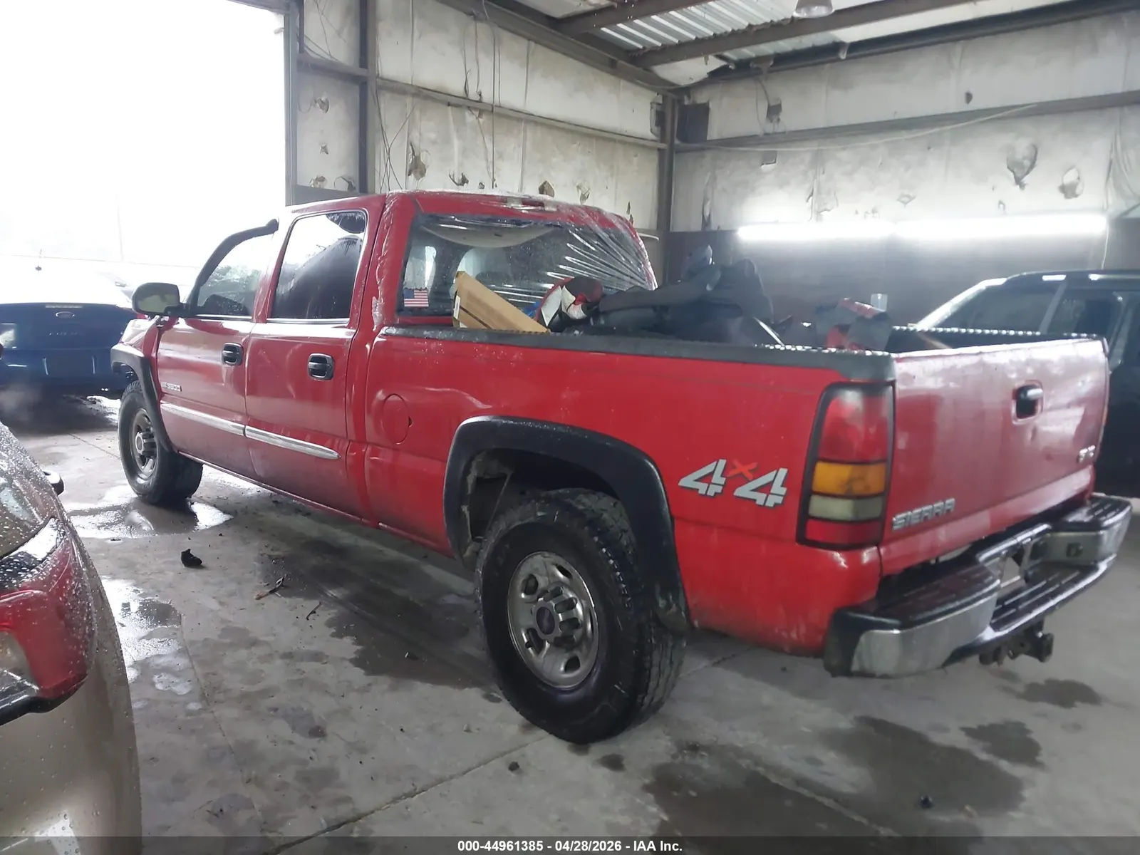 2004 GMC Sierra 2500 Crew Cab SLT