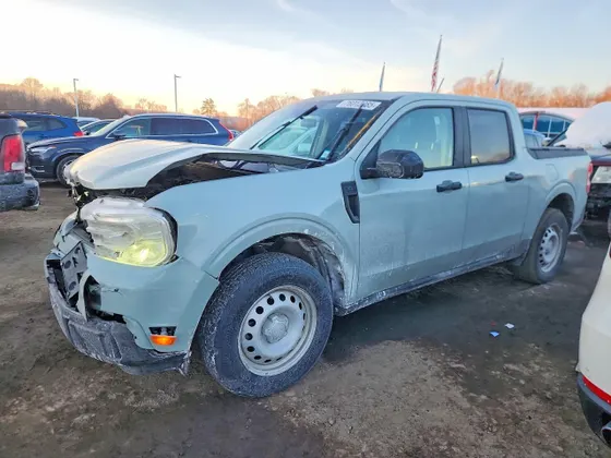 2024 Ford Maverick XL